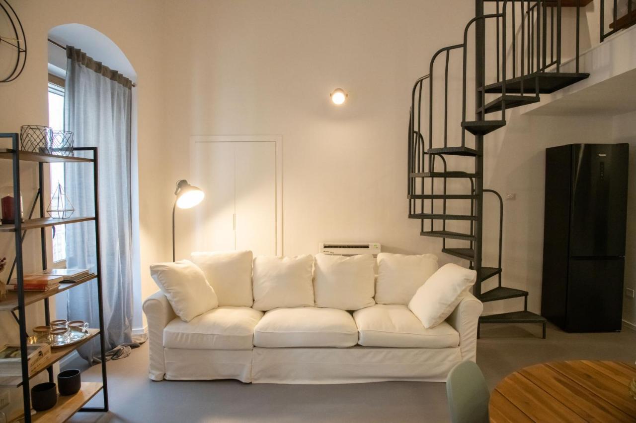 Casa Sant'Orsola - Appartamento Nella Citta Antica モルフェッタ エクステリア 写真